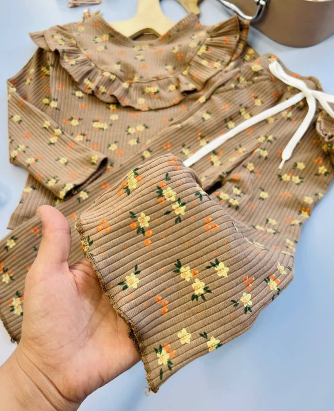 بلوز شلوار دخترانه کبریتی گلدار
